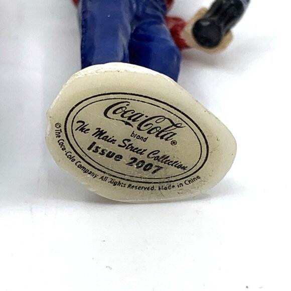 3 Coca-Cola Main Street Collection Figurines Coke Vendor Skiers Father Son Vtg - Picture 7 of 9